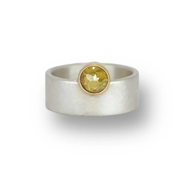 1.3ct Yellow Diamond Band